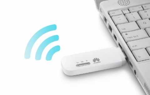 Huawei E8372H-927 Wi-Fi Wingle plugged into a laptop USB port