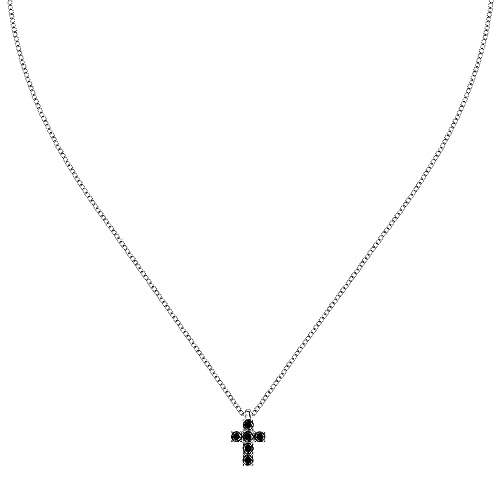 Caratteristiche: Il gioiello in argento misura 45 + 5 cm ed è contraddistinto da una croce composta da luminosi zirconi neri. La chiusura del gioiello a moschettone è caratterizzata per essere pratica e sicura.