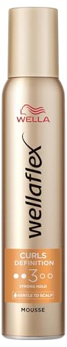 Wella Wellaflex Curls Definition Mousse Strong Hold Curl Definition Natural Feel Silicone-Free Dermatologically Tested 200ml
