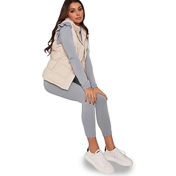 Chi Chi London Set Lounge con Dettaglio Volant in 2 Pezzi in Blu Donna