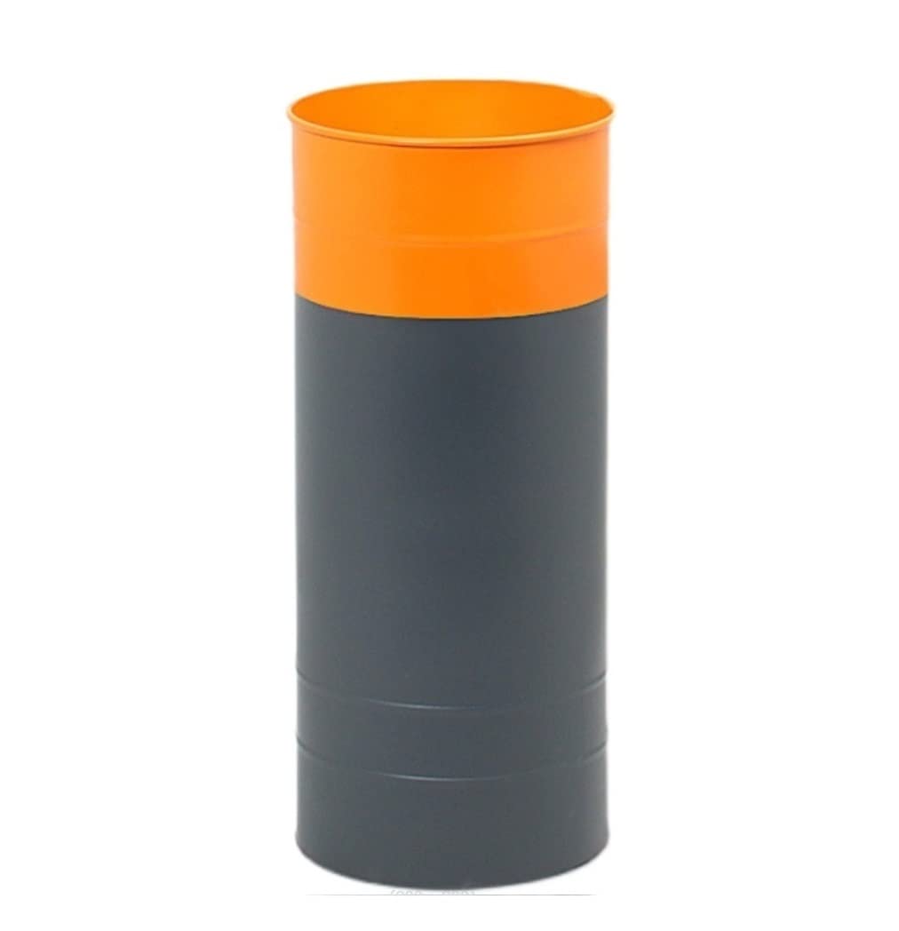Évitez les sols mouillés avec ce porte-parapluie rond d'angle