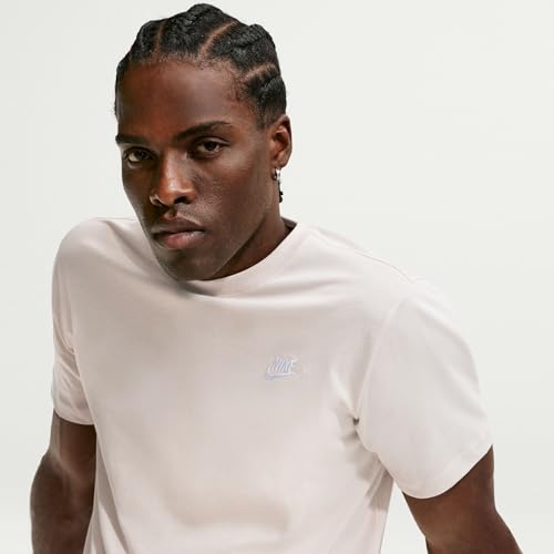 Image of Nike Men's Sportswear Club T-Shirt