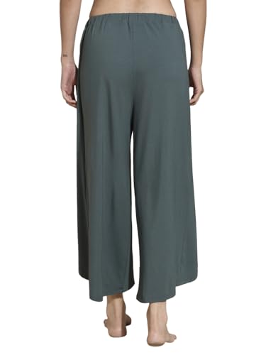 Image of Silvertraq Women's Padded Moto Crop Tee