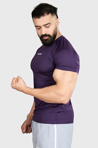 Image of FUAARK Men Solid Round Neck Slim Fit Tshirt