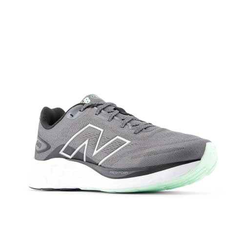 Image of New Balance Men 680 Running Shoes