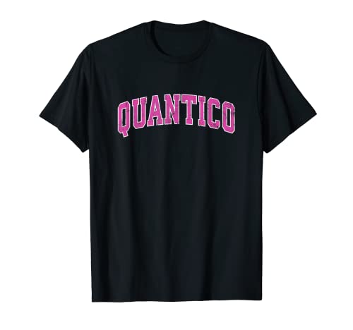 Quantico Virginia VA - Diseño deportivo vintage, color rosa Camiseta