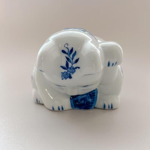 お辞儀 しすぎの 招き猫 置物 有田焼 藍 染付 小花 レトロ 骨董 猫のサムネイル