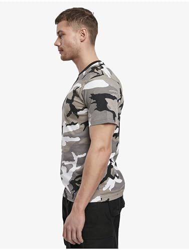 Image of Brandit Camo T-Shirt | Made from pure cotton in camo pattern. With crew neck and short sleeves.