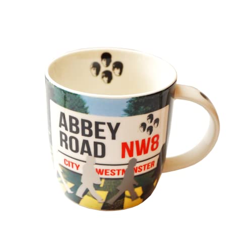 Tasse à thé/café avec couvercle Motif 4 Abbey Road - Les Beatles, Paul McCartney, John Lennon, RIngo Starr, George Harrison Tasse à thé/café avec couvercle Motif 4 Abbey Road