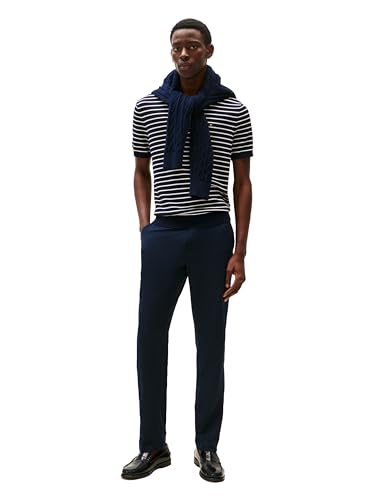 Image of Tommy Hilfiger Men's Casual Moisture Wicking Wrinkle Resistant Stretch Performance Pants in Straight Fit