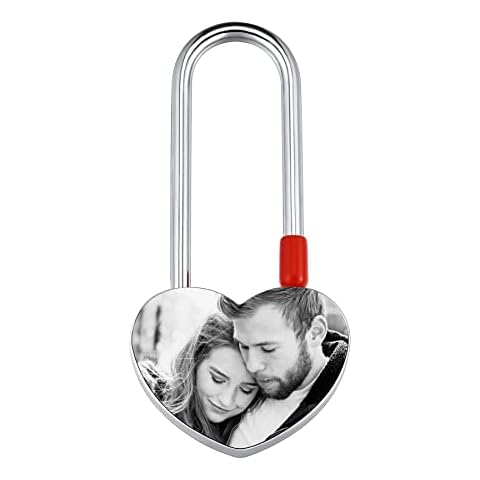 Candado de Amor Personalizado en Forma de Corazón Foto en Blanco y Negro Cover