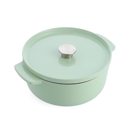 KitchenAid Cast Iron Cocotte en Fonte Émaillée avec Couvercle, Ø 26cm, Ronde, 5,2L, 6kg, Haute Qualité & Durable, Saisir, Frire,Sans PFAS, Induction, Poignée Ergonomique, Au four à 260°C, Pistache