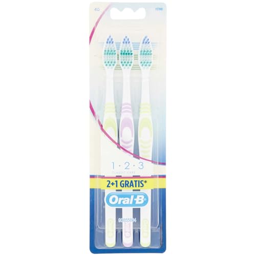 Oral-B - Cepillo de dientes manual - Medio (3 unidades), Multicolor