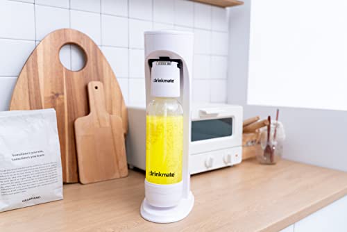 درينك ميت ماكينة صنع المياه الفوارة والصودا من اومني فيز، كربونات اي مشروب، حزمة فقاعات - تتضمن اسطوانتين من ثاني أكسيد الكربون سعة 60 لتر، زجاجة كربنة واحدة، ومصفاة فوارة - ابيض كلاسيكي