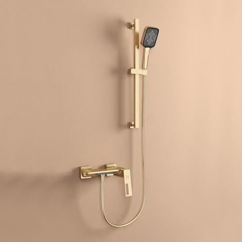 Robinetterie de baignoire or brossé pour un bain relaxant en duo
