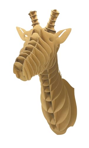Maquette en carton trophée girafe pour habiller un mur vide sans effort