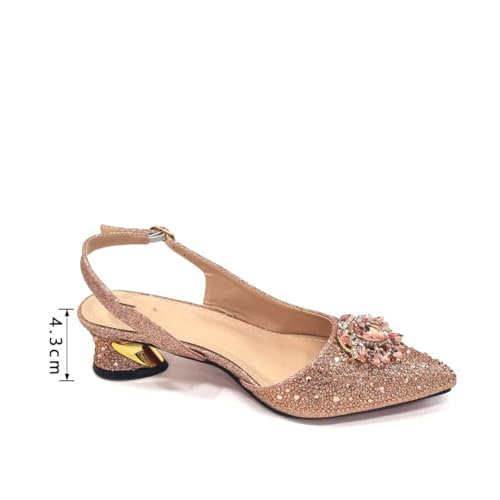 Ensemble chaussures talons hauts d'exception et sac de luxe en strass