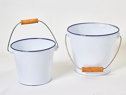 Evocalo Set de 2 Cubos de Acero Esmaltado con Asa y Mango de Madera – Blanco con Ribete Azul – 2 L y 4 L – Cubos Decorativos Multiusos