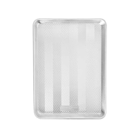 Nordic Ware Prism Half Sheet, aluminiowa blacha do pieczenia z ulepszonym przepływem powietrza, naczynia do pieczenia premium wyprodukowane w USA, srebrny, dł. 41,4 cm x szer.: 28,7 cm x wys.: 2,5 cm