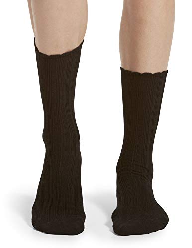 Image of no nonsense Women's Scallop Pointelle Crew Sock