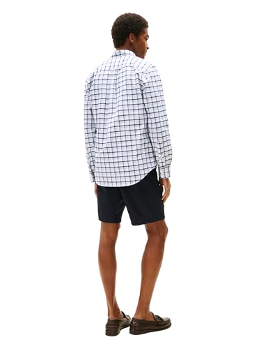 Image of Tommy Hilfiger Men's Long Sleeve Oxford Shirts in Regular Fit, Men's Button Down Shirts, Also Available in Big and Tall