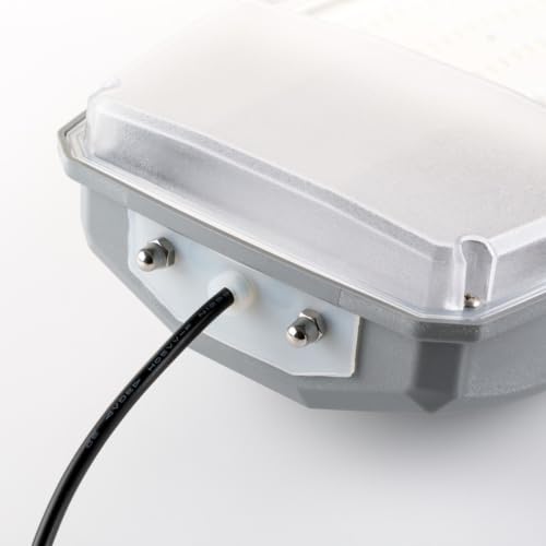Farola LED para exterior ideal para iluminar de forma continua balcones y patios 2