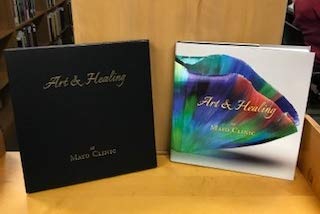 Paperback Art & Healing at Mayo Clinic Book
