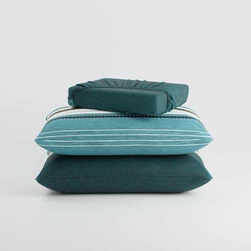 Image of BLISSHOME SoftTouch 150TC Cotton King Size Fitted Bedsheet with 2 Pillow Covers, Silky Smooth Bedding Set, Breathable, Easy Maintain, Geometric Pattern - Green (183cm x 198cm + 25cm Drop)