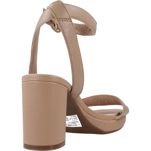 Image of Clarks Women's Ambyrlyn Bay