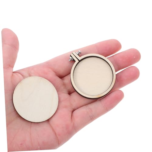 Mini aro bordado de madera para solucionar la falta de bastidores pequeños en punto de cruz DIY 4