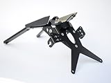 Mit diesem Kennzeichenhalter haben wir Stabilität und Gewichtsersparnis miteinander kombiniert.Alle durch Vibrationen beanspruchte Teile werden aus Stahl gefertigt, Teile die weniger beansprucht werden, aus Aluminium.