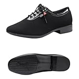 4. Tomaia in tessuto traspirante: questa Scarpe Da Ballo Uomo Standard è realizzata in tessuto elastico e traspirante, che assorbe l'umidità e allontana il sudore. Anche l'allenamento ad alta intensità può mantenere i piedi asciutti e dire addio al fastidio del sudore e della sensazione di appiccicosità.
