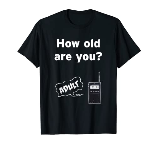 ¿Qué edad tienes? Adulto. Phasmo - divertido - horror Camiseta