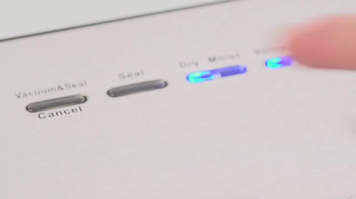 Bild 6 - ProfiCook® Vakuumierer | Vakuumiergerät inkl. 18 Beutel | Sous Vide und Vakuum-Garen | stabile Schweißnaht | Folienschweißgerät m. 12 l/Min Saugleistung | Lebensmittel 8x länger Frisch | PC-VK 1080