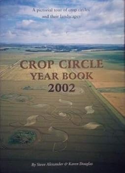 Paperback CROP CIRCLE YEAR BOOK 2002 Book