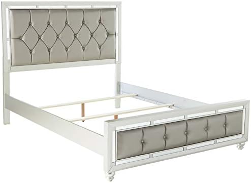 Global Furniture USA QB Riley Tufted Bed, Queen, Silver