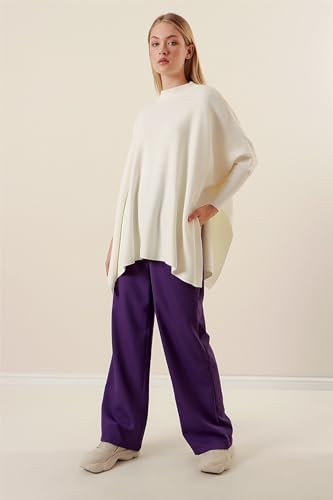 Image of Women's Crew Neck Batwing Sleeve Split Hem Oversized Knit Poncho Sweater