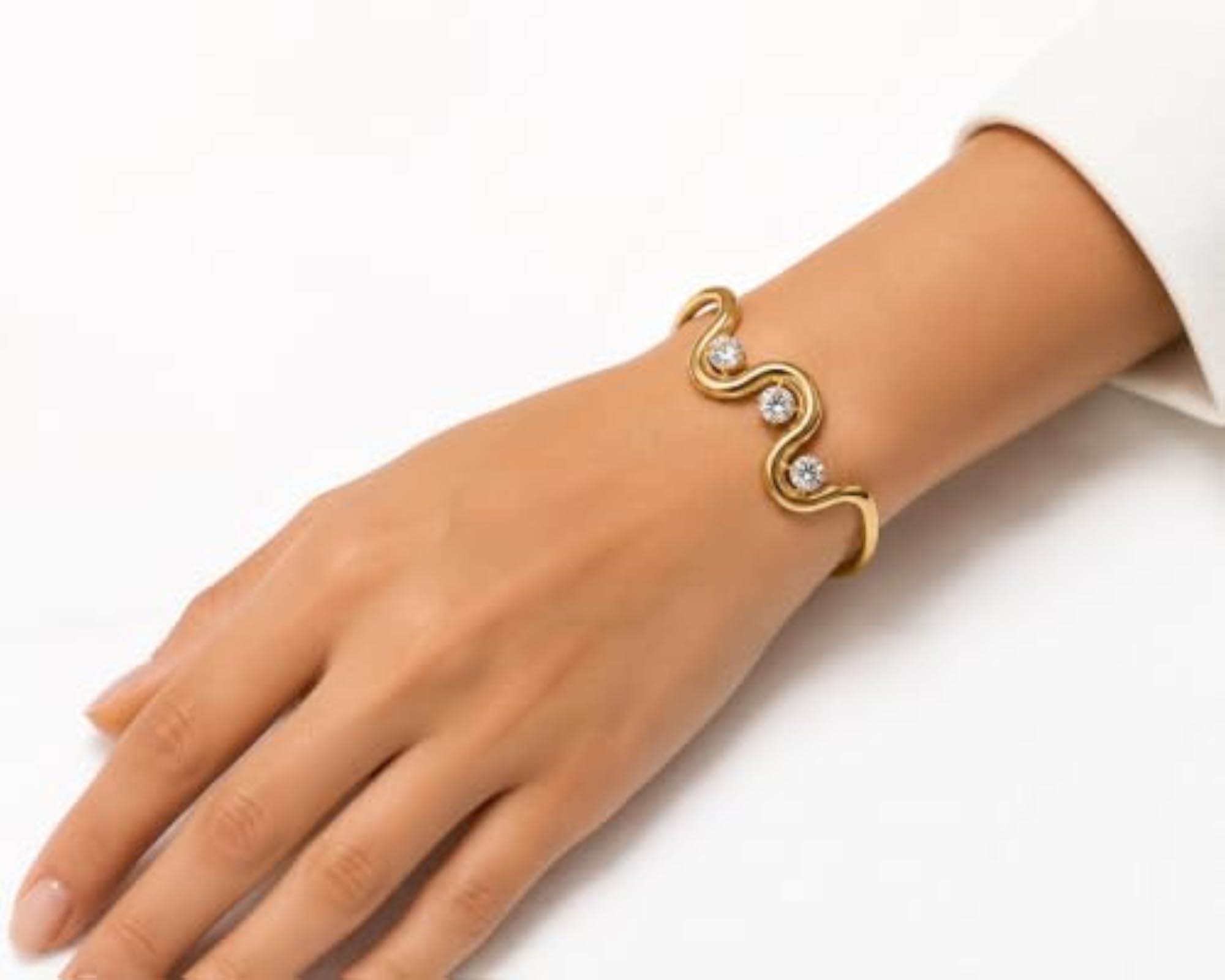 Women's Evanka Wavy Cuff Bracelet, Stylish Design