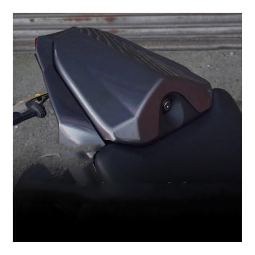 Cache pour passager MT09 aérodynamique et rigide en finition Black 02 - 2