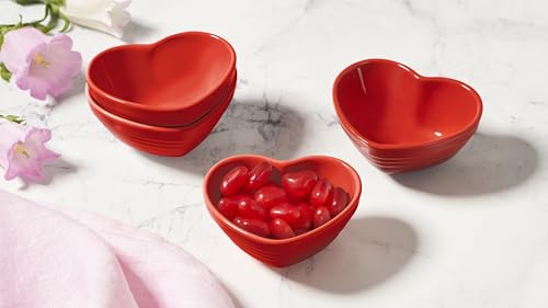 Mini bols en céramique Le Creuset en cœur Cerise, le cadeau idéal