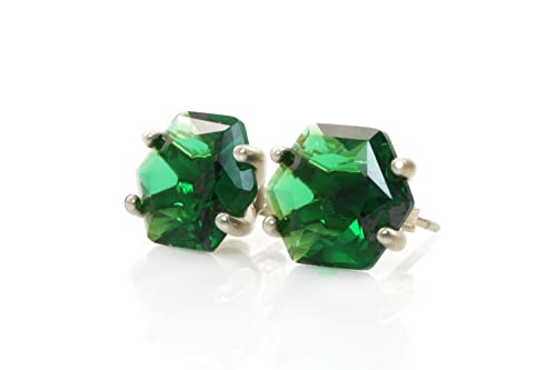 Émeraude verte en clous d'oreilles pour sublimer vos tenues de mariée