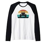 Este diseño retro todoterreno 4x4 es el regalo perfecto para alguien que recuerda sus días fuera de la carretera, conduciendo grandes distancias. Es un gran regalo de cumpleaños o Navidad y perfecto para ocasiones en las que se intercambian regalos.