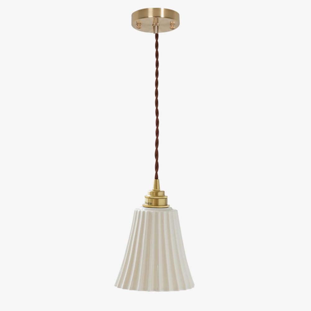 Lustre en céramique blanche rétro avec détails en laiton pour votre séjour