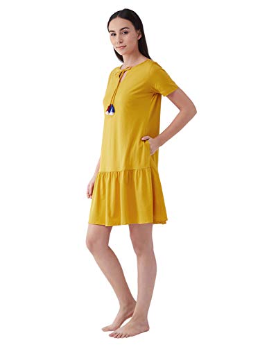 Image of Miss Chase Women's Maroon Round Neck Short Sleeve Solid Comfortable Regular Length Dress with Pockets