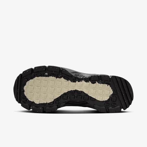 Nike Zoom Vomero Roam Women's Winterized Shoes (HQ2181-003, Anthracite/Black/Light Bone/Elemental Pink)2