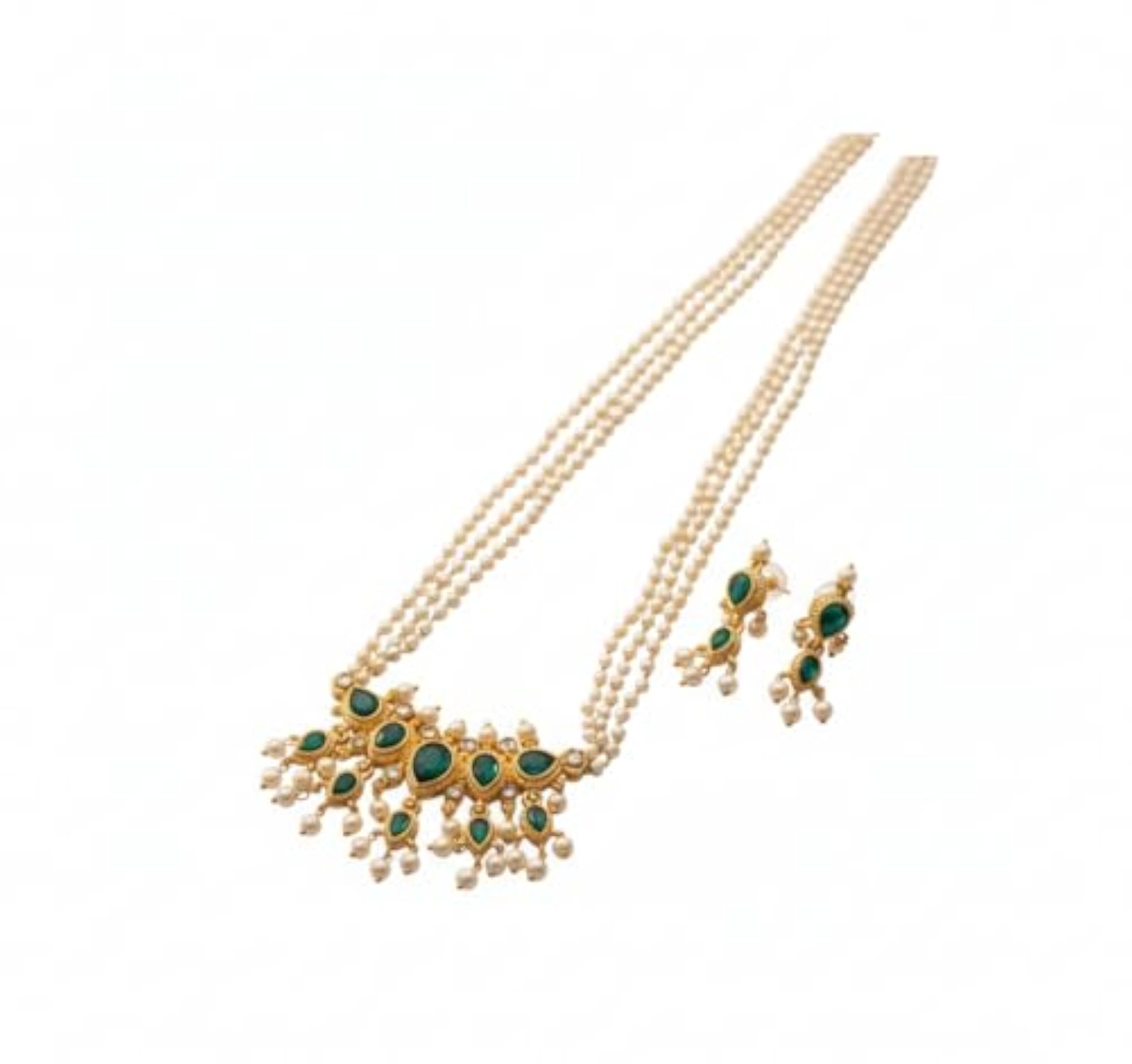 Traditional Maharashtrian Tanmani Moti Necklace & Earrings Set