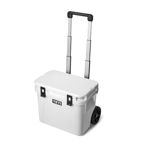 YETI Roadie 32 Wheeled