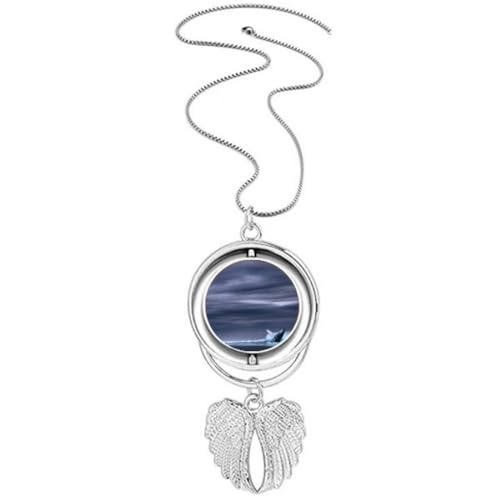 Collier pendentif ailes d'ange et poisson à bosse, un cadeau symbolique et unique