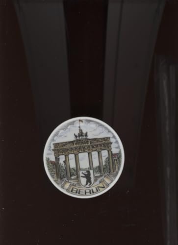 COLLECTIBLE DECORATIVE PLATE: BERLIN BRANDENBURG GATE /4