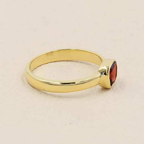 Bague en grenat véritable pour sublimer vos tenues du quotidien